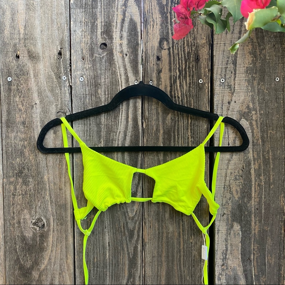 Frankies Bikinis SUNNY WILLA BIKINI TOP - XS